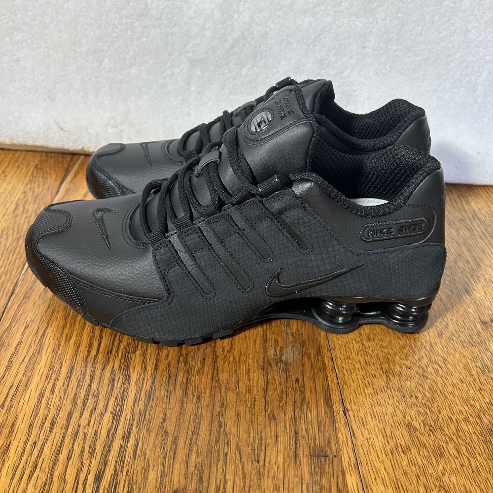 Nike Mens Size 8.5 W's 10 Triple Black Shox NZ Athletic Sneaker Shoes